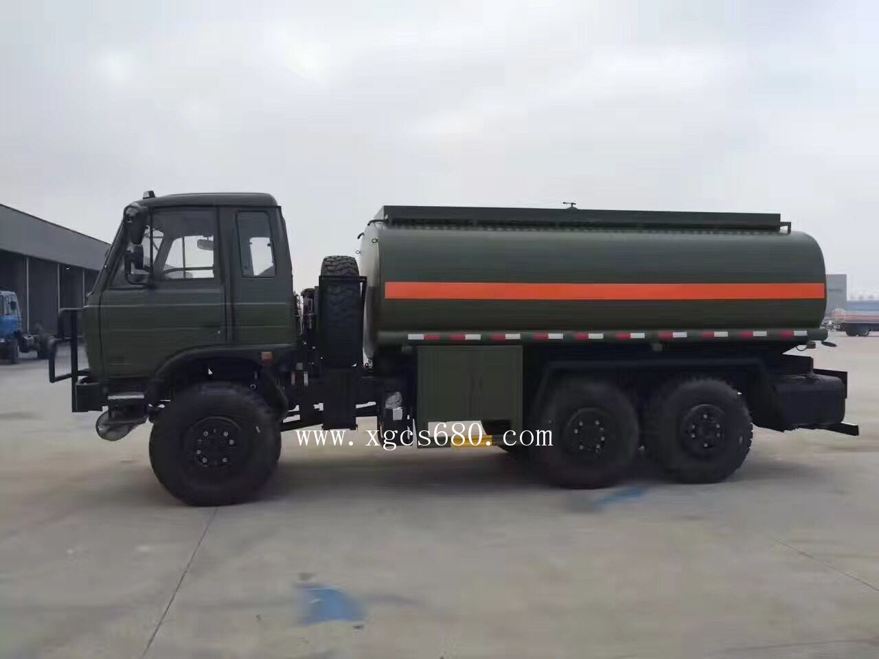 廈工楚勝油罐槽罐專用車廠家官網(wǎng)_移動加油站運(yùn)油車_危險(xiǎn)品液體運(yùn)輸車改裝廠_鋁合金液罐運(yùn)輸運(yùn)油車價(jià)格_飛機(jī)加油越野油罐車_全地型四驅(qū)油罐加油車_殯葬殯儀車改裝廠_混凝土攪拌水泥罐車_液化氣運(yùn)輸罐車圖片_廠家直銷二手國三國四油罐車礦區(qū)專用大馬力槽罐車 廈工楚勝油罐槽罐專用車廠家官網(wǎng)_移動加油站運(yùn)油車_危險(xiǎn)品液體運(yùn)輸車改裝廠_鋁合金液罐運(yùn)輸運(yùn)油車價(jià)格_飛機(jī)加油越野油罐車_全地型四驅(qū)油罐加油車_殯葬殯儀車改裝廠_混凝土攪拌水泥罐車_液化氣運(yùn)輸罐車圖片_廠家直銷二手國三國四油罐車礦區(qū)專用大馬力槽罐車